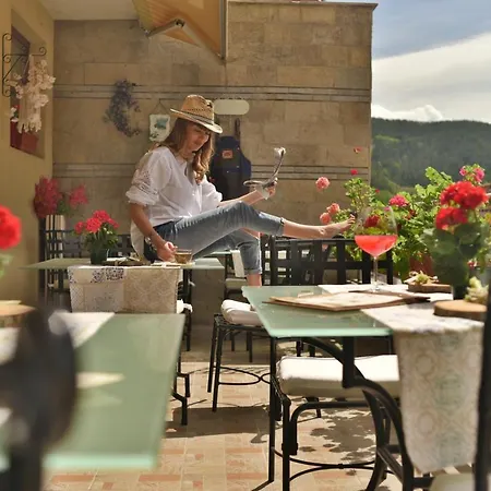 Mountain Boutique Family 3*