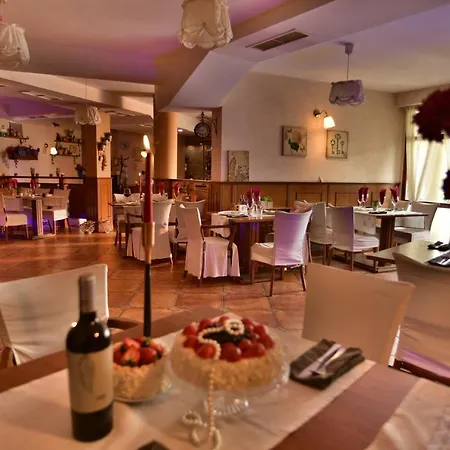 Mountain Boutique Family מלון דבין