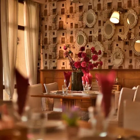 Mountain Boutique Family דבין