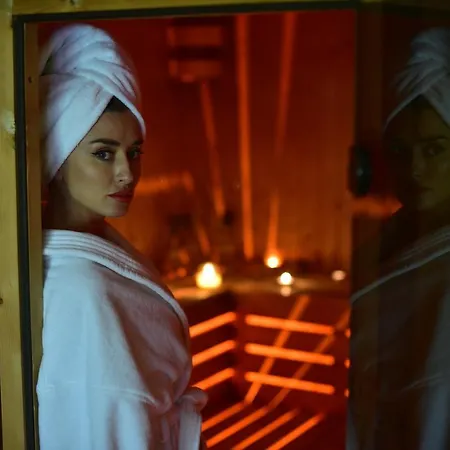 Mountain Boutique Family