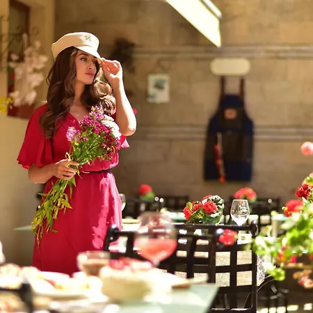 Mountain Boutique Family