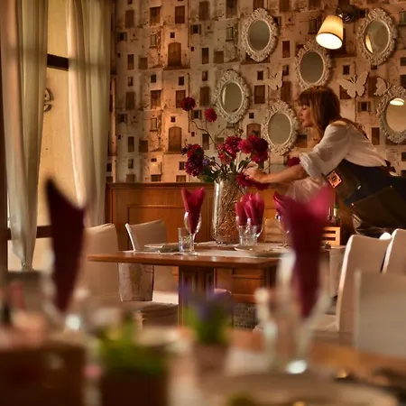 Mountain Boutique Family