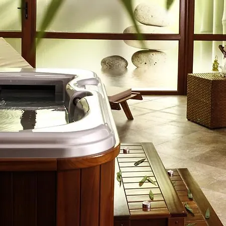 מלון Mountain Boutique Family דבין